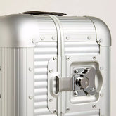 BANK CABIN SNEAKERS GOLDEN GOOSE AIRLINES |